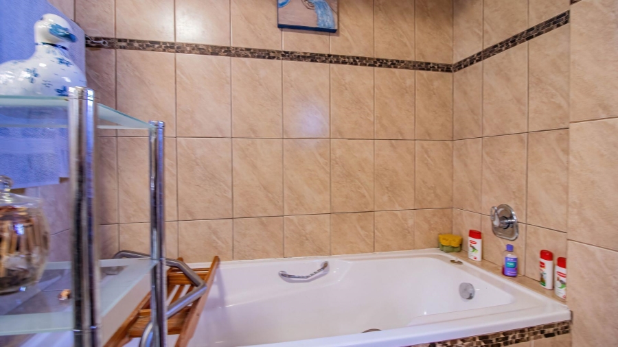 4 Bedroom Property for Sale in Deneysville Free State